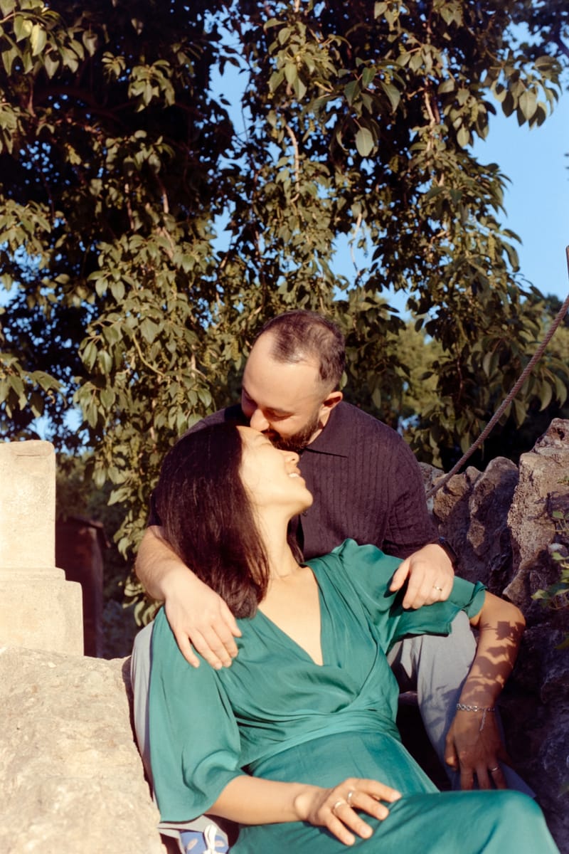 Tarj & Angela photograph