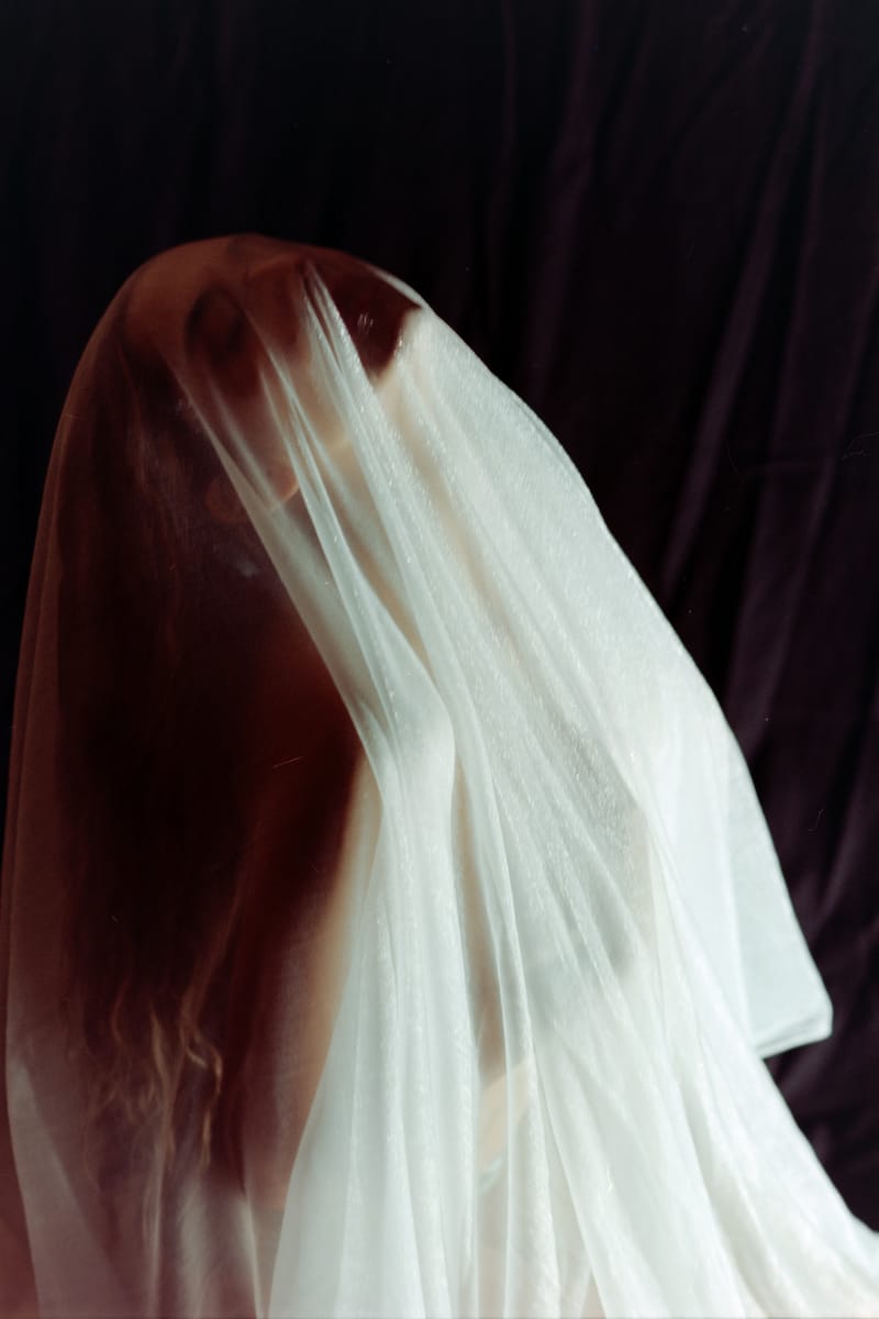 Melani, Studio photograph