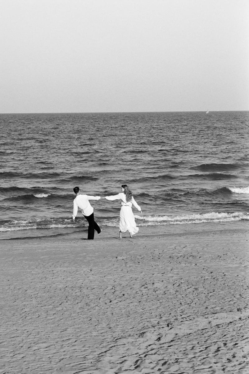 Kateryna & Nerijus, B&W photograph