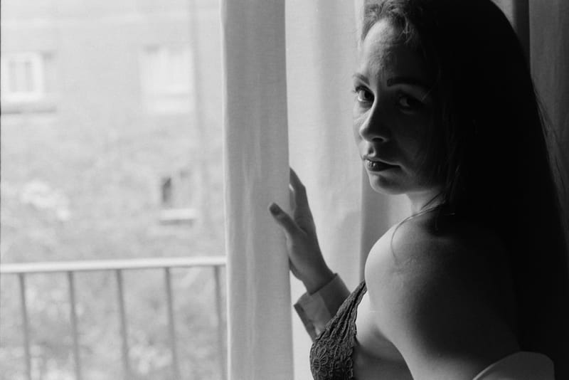 Csilla, Studio photograph